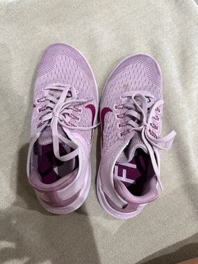 Nike Free tennis shoes